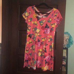 Women’s dress ambiance 2xl fits like a xl